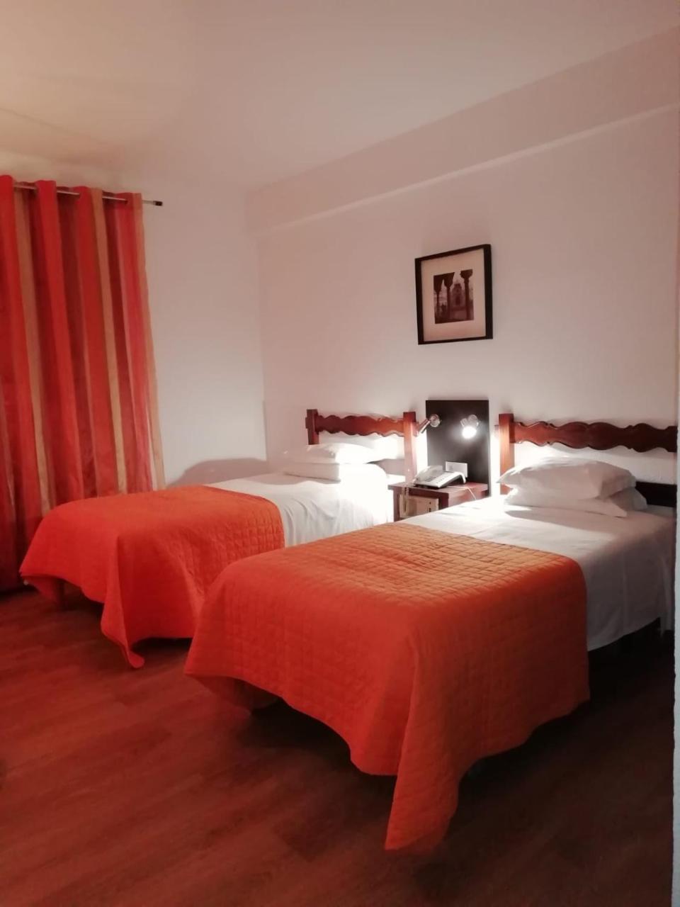 Hotel Brasa 엘바스 외부 사진